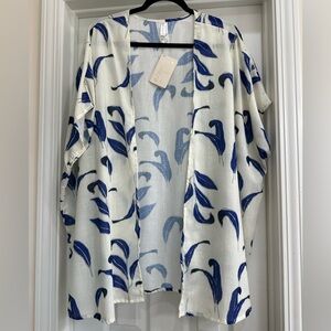 NEW Large Blue and White Leaf Pattern Kimono Oversized Puerto Vallarta Beachwear